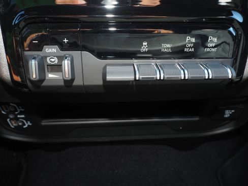 New 2026 RAM 2500 Tradesman AWD/4WD image 28