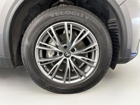 Used 2024 Alfa Romeo Stelvio Sprint RWD image 36