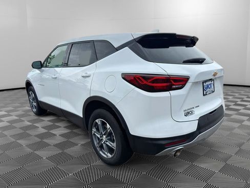 Used 2025 Chevrolet Blazer LT AWD/4WD image 3