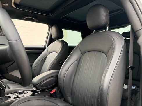 Certified 2023 MINI Cooper SE image 5