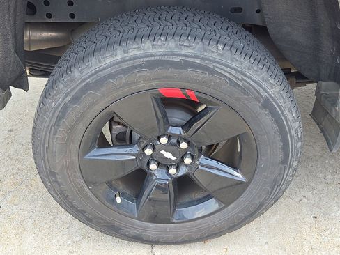 Used 2019 Chevrolet Colorado LT w/ Redline Special Edition image 5