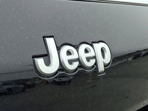 New 2025 Jeep Grand Cherokee L Limited w/ MOPAR Finishing Package image 19