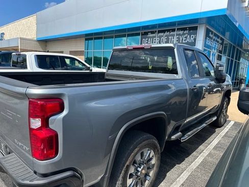Used 2025 Chevrolet Silverado 2500 Custom w/ Custom Value Package AWD/4WD image 4