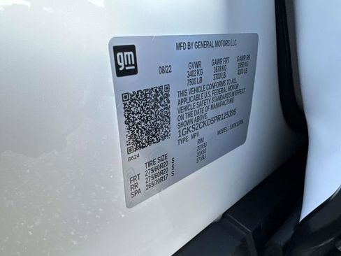 Used 2023 GMC Yukon AT4 w/ Technology Package image 18