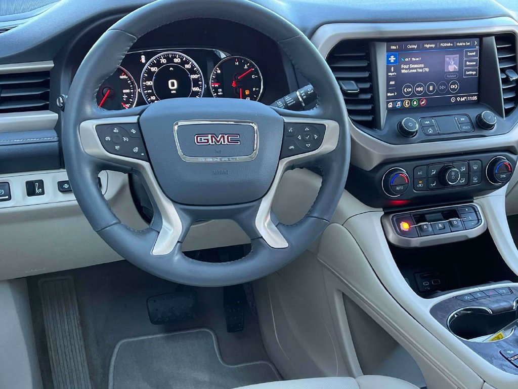 Certified 2020 GMC Acadia Denali w/ Technology Package FWD image 12