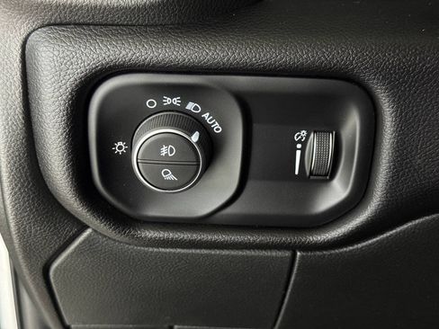 Used 2026 RAM 3500 Big Horn AWD/4WD image 76
