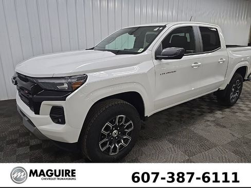 Used 2025 Chevrolet Colorado Z71 AWD/4WD image 8