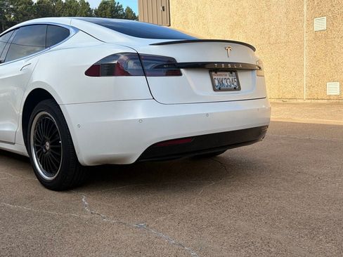 Used 2019 Tesla Model S Performance AWD/4WD image 10