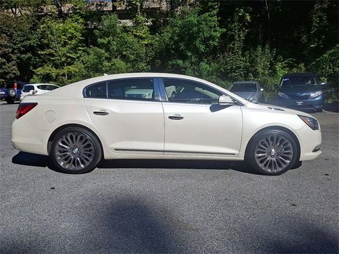 Used 2014 Buick LaCrosse Premium w/ Driver Confidence Package image 9