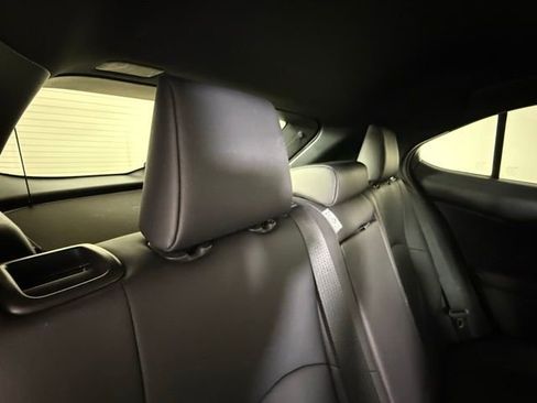 Used 2019 Lexus UX 250h F Sport w/ F Sport Premium Package image 35