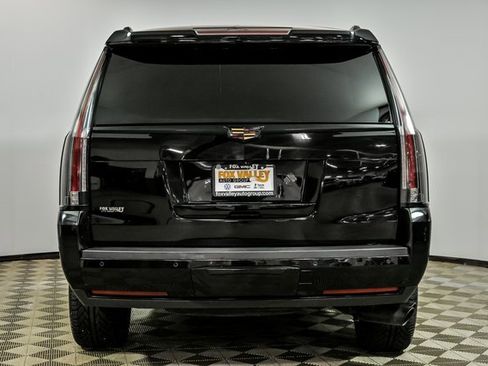 Used 2018 Cadillac Escalade Platinum image 6