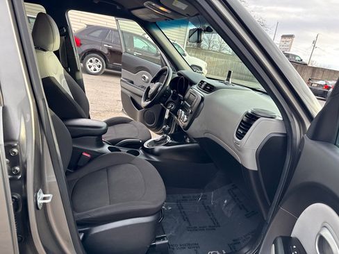 Used 2018 Kia Soul image 13