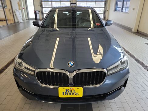 Used 2023 BMW 530i xDrive w/ Premium Package AWD/4WD image 2