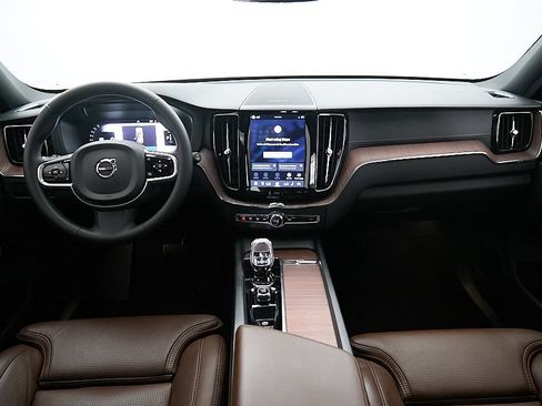 Certified 2023 Volvo XC60 T8 Ultimate w/ Climate Package AWD/4WD image 25