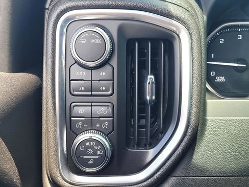 Used 2023 GMC Sierra 2500 SLT w/ SLT Premium Package AWD/4WD image 25