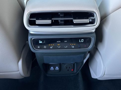 New 2026 Genesis GV80 2.5T Prestige image 17