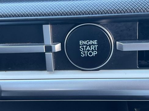 Used 2024 Hyundai Santa Fe SEL image 24