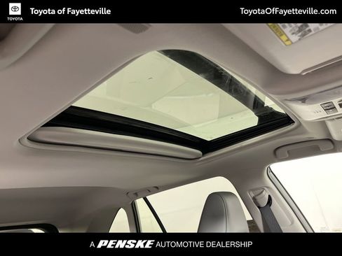 New 2025 Toyota RAV4 Limited image 12