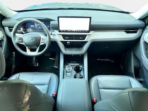 Used 2025 Ford Explorer Active w/ Active Comfort Package AWD/4WD image 15