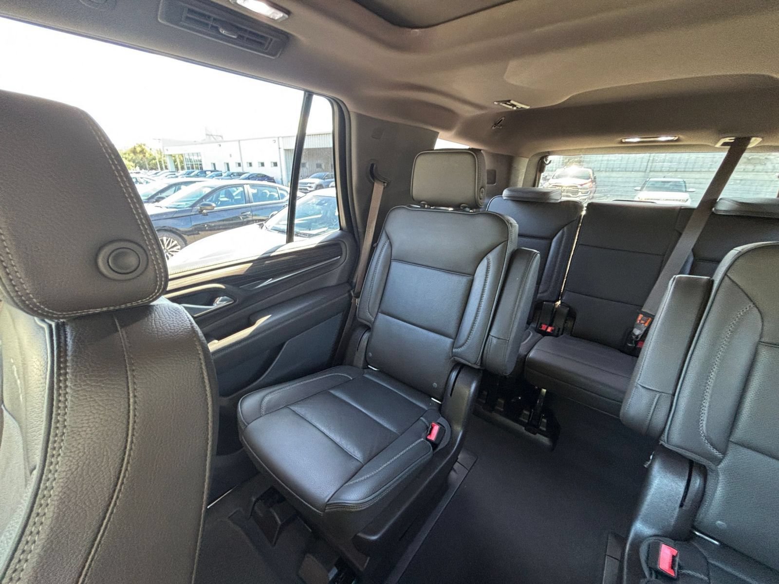 Used 2022 GMC Yukon Denali w/ Denali Premium Package RWD image 77