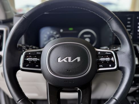 Used 2023 Kia Sorento SX AWD/4WD image 26