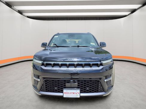New 2026 Jeep Grand Wagoneer Limited AWD/4WD image 2