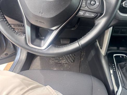 Used 2024 Toyota Corolla Cross LE FWD image 14