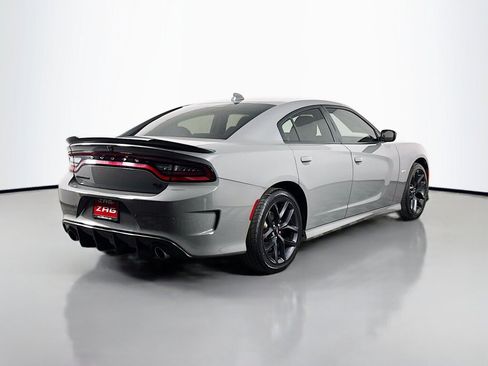 Used 2019 Dodge Charger R/T w/ Blacktop Package RWD image 5
