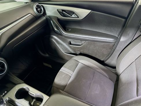 Used 2024 Chevrolet Blazer LT w/ Convenience Package FWD image 20