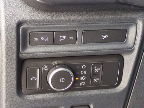 Certified 2022 Ford F150 XLT w/ Equipment Group 302A High image 18