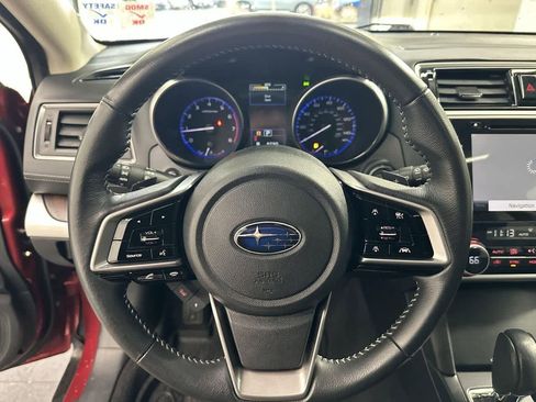 Used 2018 Subaru Outback 2.5i Limited image 16