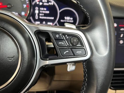 Used 2022 Porsche Cayenne S image 47