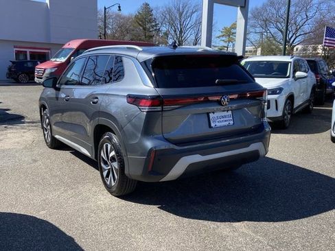 Used 2025 Volkswagen Tiguan S image 7