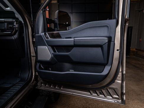 Used 2023 Ford F450 Lariat w/ Lariat Ultimate Package image 37