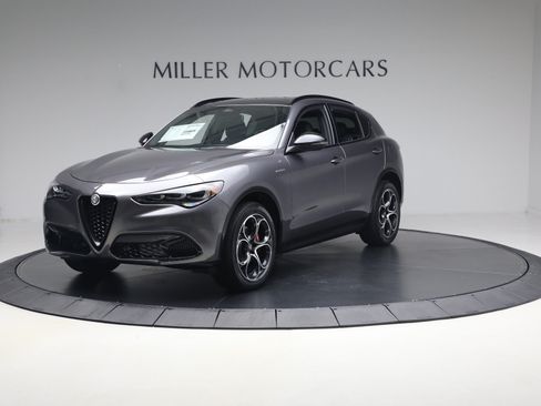 New 2026 Alfa Romeo Stelvio Sprint AWD/4WD image 2