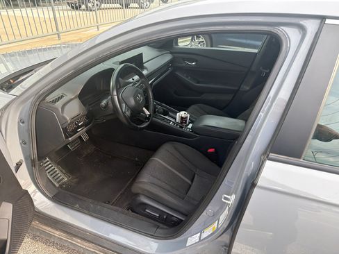 Used 2023 Honda Accord Sport image 5
