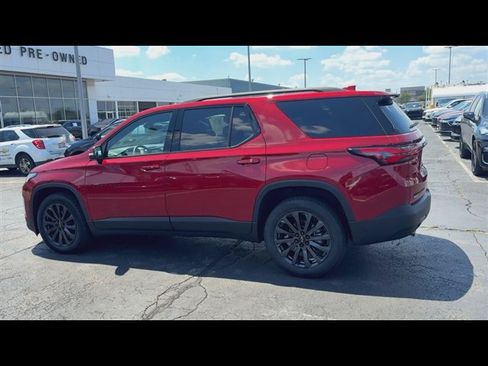 Certified 2024 Chevrolet Traverse RS w/ LPO, Floor Liner Package AWD/4WD image 6