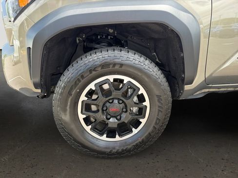 Used 2026 Toyota Tacoma TRD Off-Road AWD/4WD image 27