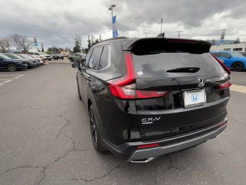 Certified 2025 Honda CR-V Sport image 7