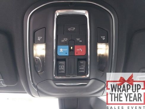 Used 2024 Jeep Grand Cherokee L Altitude image 16