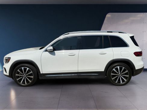 Used 2022 Mercedes-Benz GLB 250 image 2