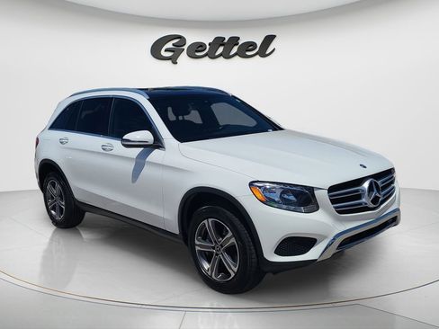 Used 2019 Mercedes-Benz GLC 300 4MATIC image 3