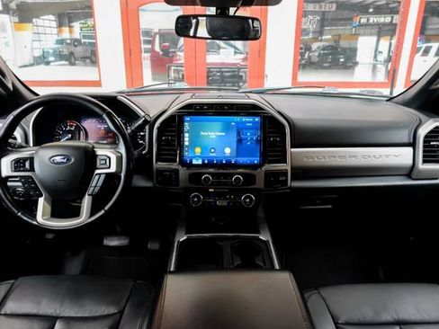 Used 2022 Ford F250 Lariat w/ Lariat Value Package AWD/4WD image 16