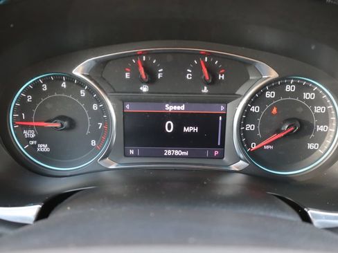 Used 2023 Chevrolet Traverse LT AWD/4WD image 40