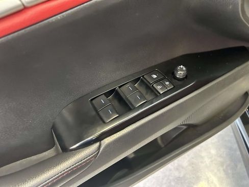 Used 2025 Toyota Camry XSE FWD image 18