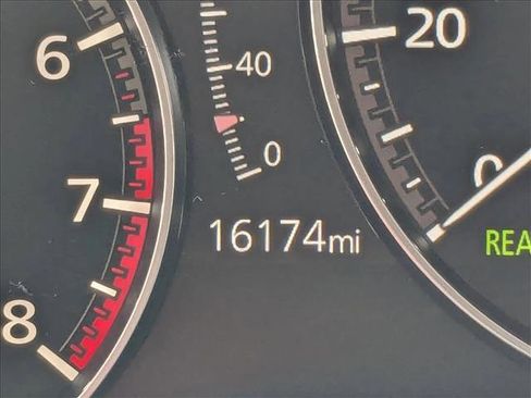 Used 2024 MAZDA CX-90 3.3 Turbo w/ Preferred Plus image 6