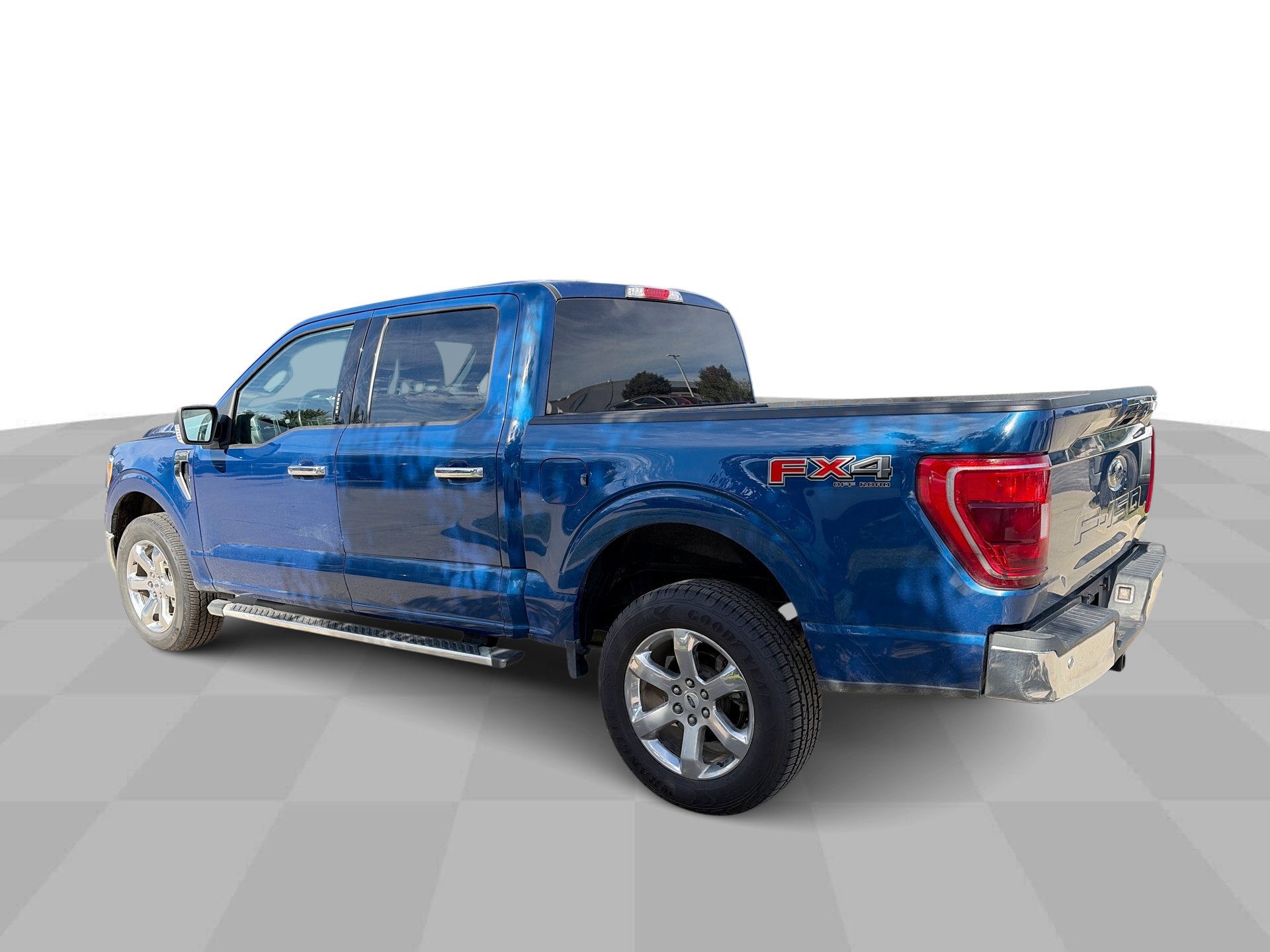 Used 2022 Ford F150 XLT w/ Equipment Group 302A High AWD/4WD image 7