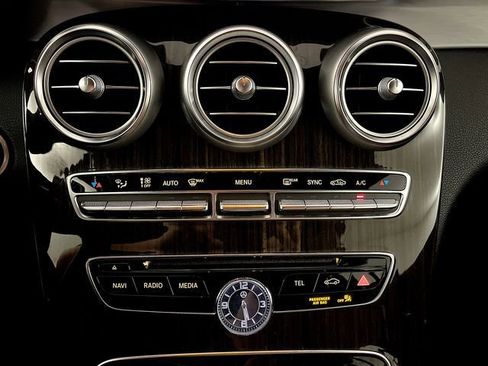 Used 2018 Mercedes-Benz C 300 Cabriolet image 21