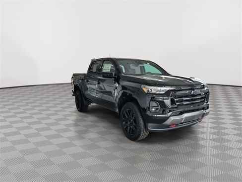 New 2025 Chevrolet Colorado Z71 w/ Technology Package image 2