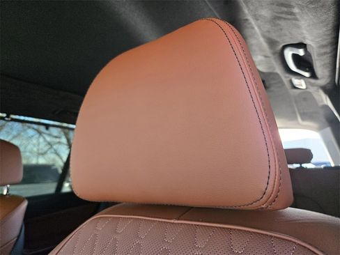 New 2026 BMW X5 M60i image 17